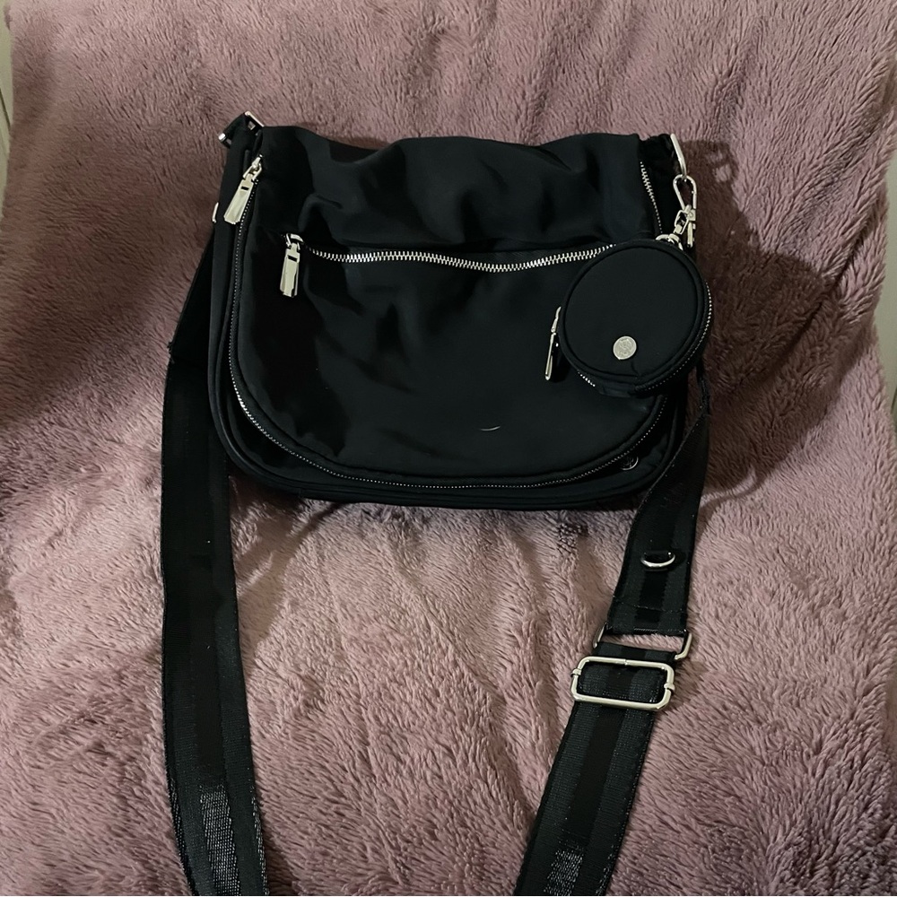 House of Harlow 1960 Black Nylon Crossbody Flap Purse with coin pouch